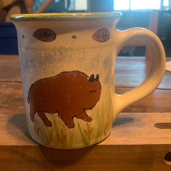 BUFFALO BISON CERAMIC POTTERY MADE IN HUNGARY SIGNED - Picture 1 of 11